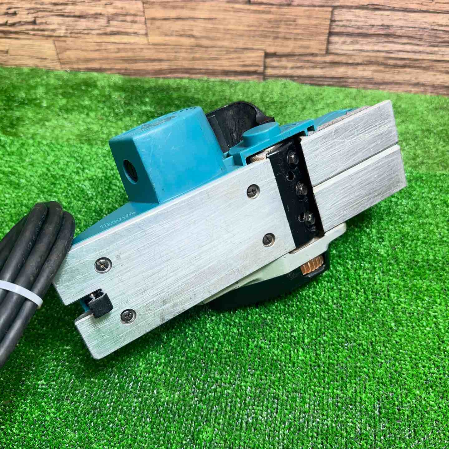 マキタ(makita) 電気カンナ KP0800A【桶川店】 マキタ(makita) 電気カンナ KP0800A【桶川店】 – アクトツール