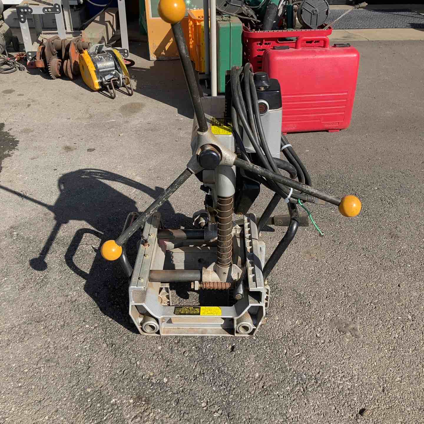 店頭受取り限定】マキタ(makita) 4寸手動角のみ 7304【桶川店