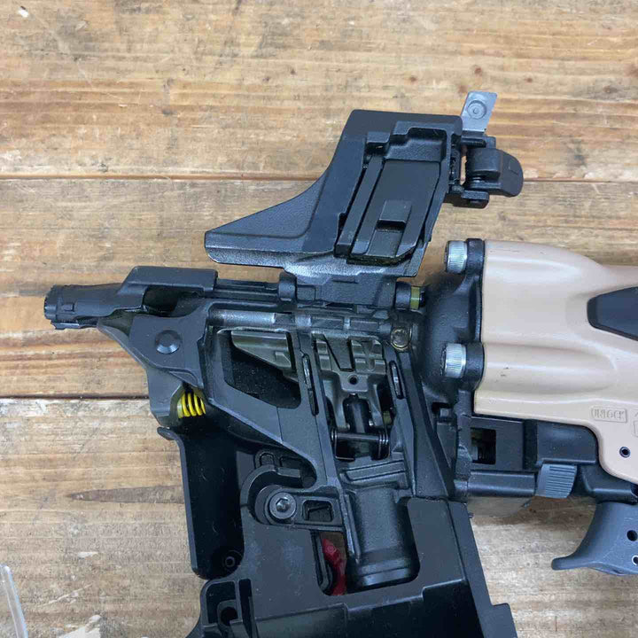 【限定色】 【中古品】 マックス(MAX) 高圧エア釘打ち機 HN-65N4(D)_サンドベージュ エア工具 大工 屋根 木材 【東大和店】