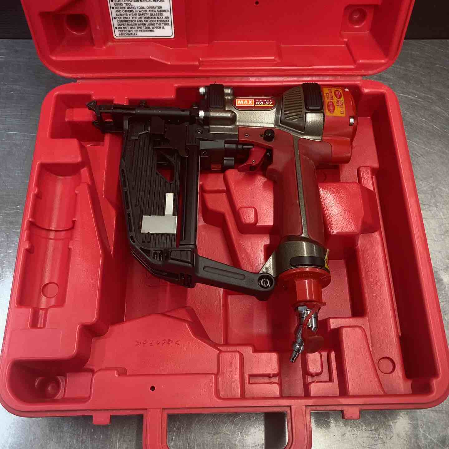 中古品】 マックス(MAX) 高圧フロアタッカ HA-57/957Tフロア 【東大和