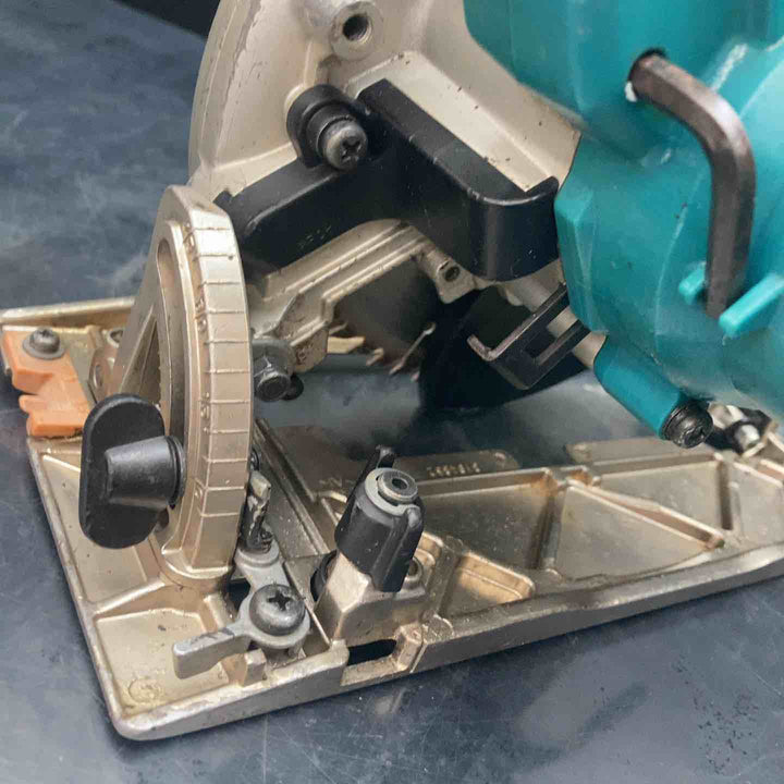 ★マキタ(makita) コードレス丸のこ HS631DZ【川越店】