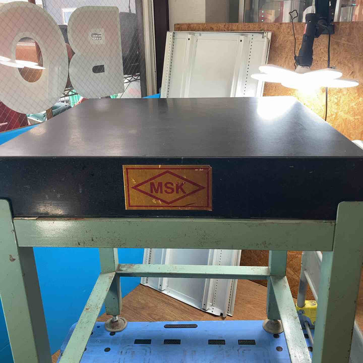 【中古品/店頭受取り限定】NSK(武蔵野精機) 精密石定盤 (W600D600H100㎜) 脚付き【岩槻店】