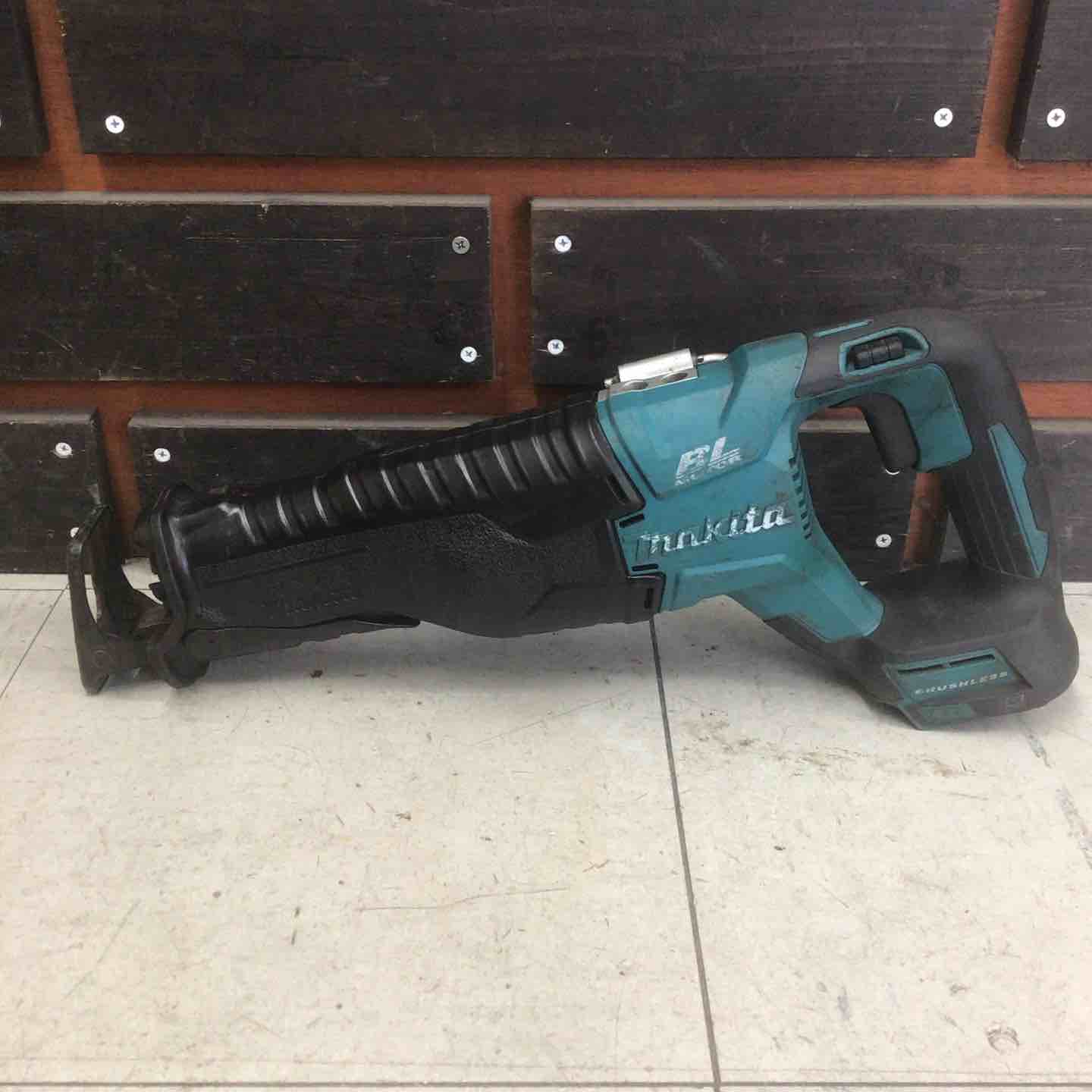 【中古品】 マキタ/makita コードレスレシプロソー JR187DZ 【鴻巣店】 中古品】 マキタ/makita コードレスレシプロソー JR187DZ 【鴻巣店