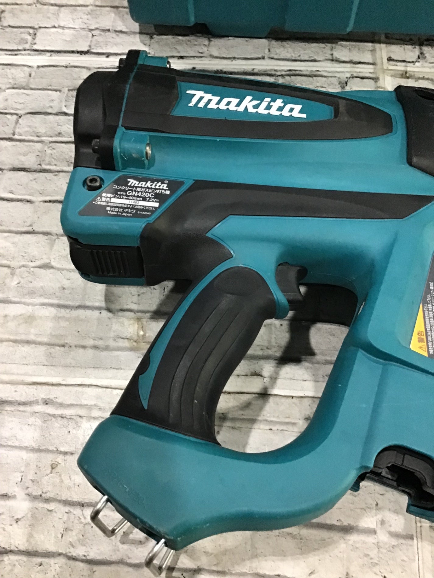 ☆マキタ(makita) コードレスコンクリート用ガスピン打ち機 GN420C