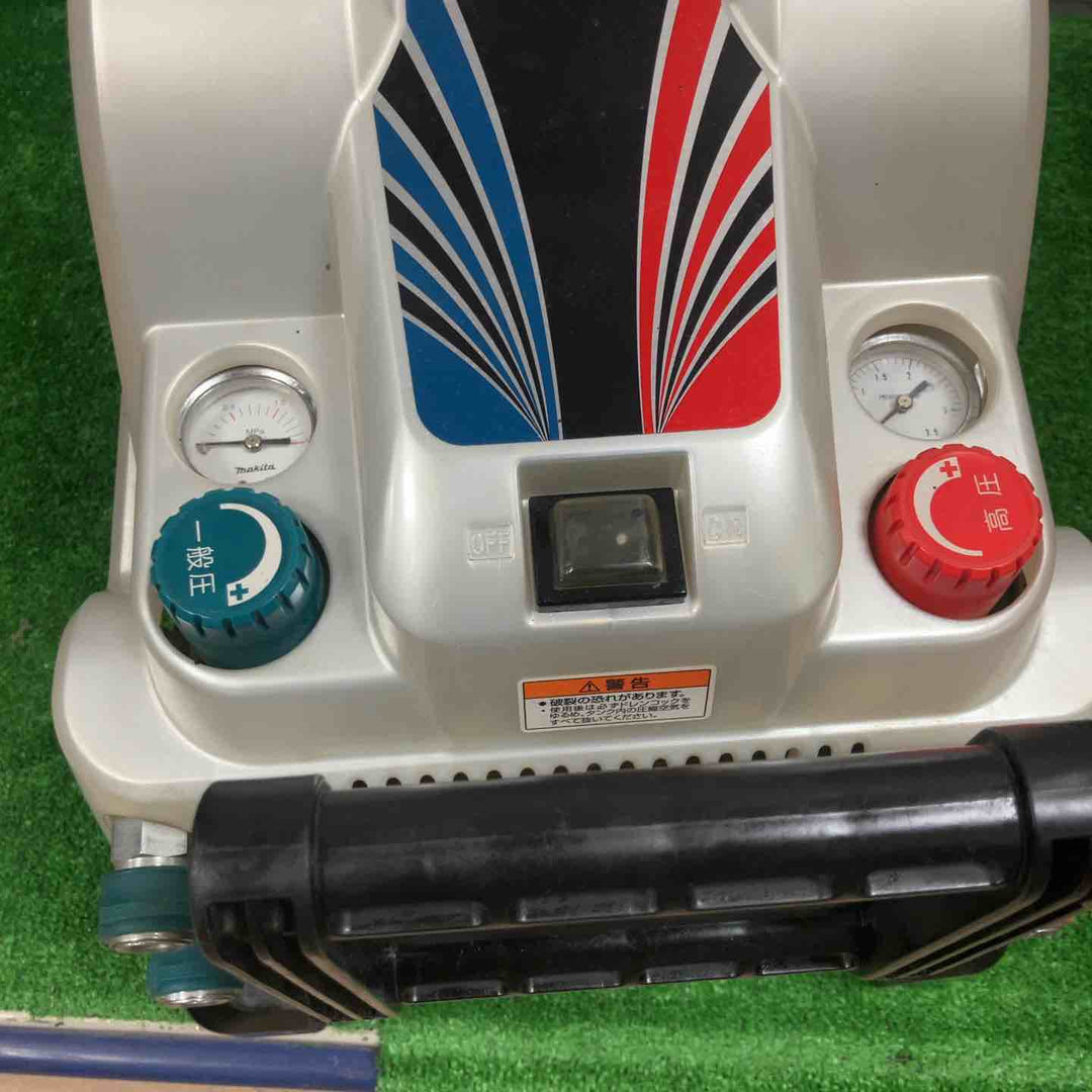 ★マキタ(makita) エアコンプレッサー AC400XW【草加店】