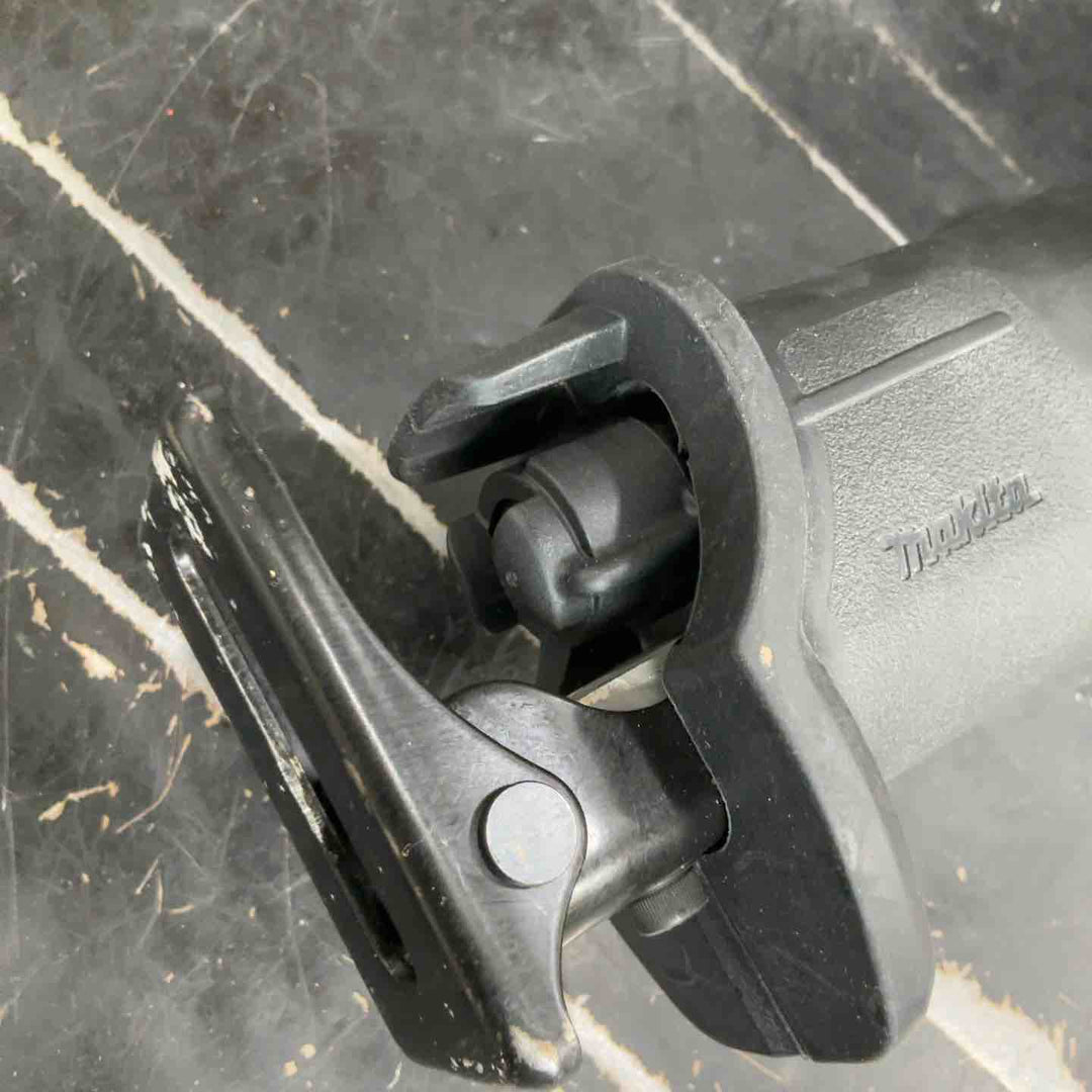 ★マキタ(makita) レシプロソー JR3051T【草加店】