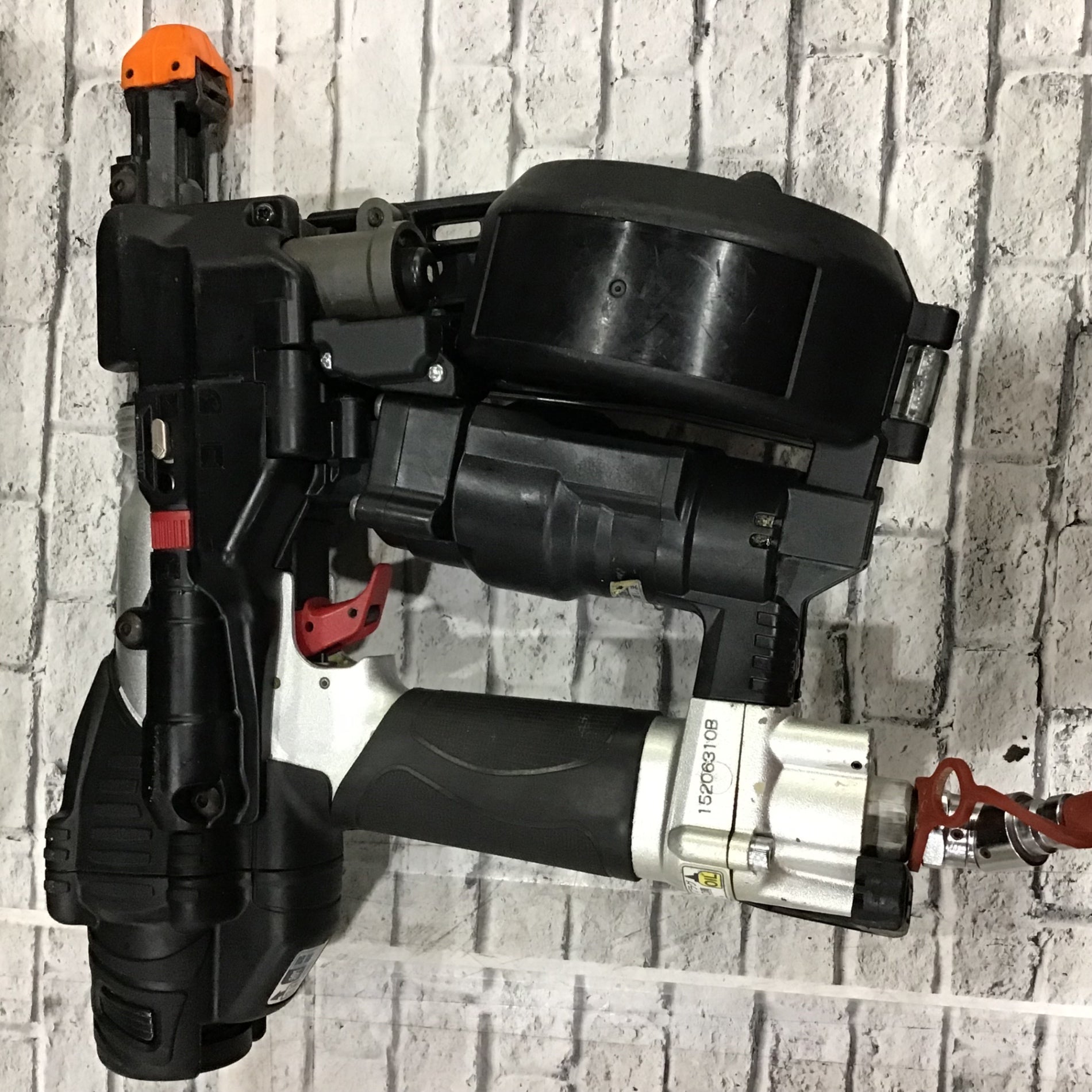 中古品】☆マックス(MAX) 高圧エアネジ打ち機 ターボドライバー HV
