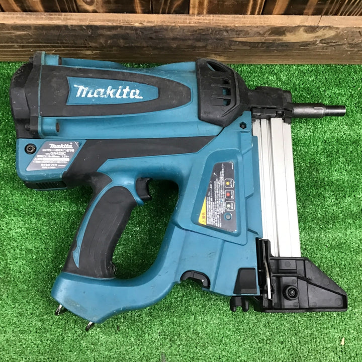 【中古品】マキタ(makita) コードレスコンクリート用ガスピン打ち機 GN420C ※バッテリ7.2V 1.0Ah・1.5Ah１個ずつ！※【桶川店】