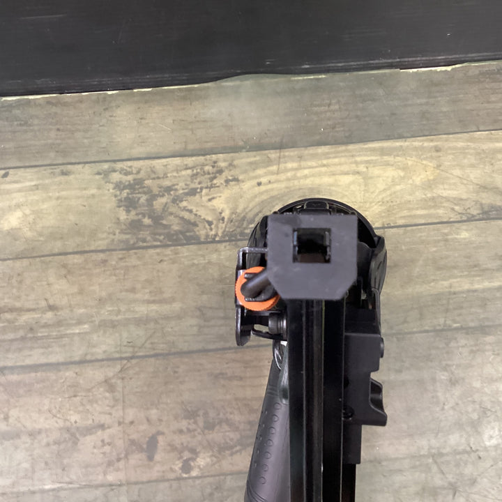 【中古美品】 ハイコーキ(HiKOKI ※旧:日立工機) 高圧フロア用高圧ブラッド釘打ち機 NT50HMF ブラッドネイラ 【未使用長期保管品】 【東大和店】