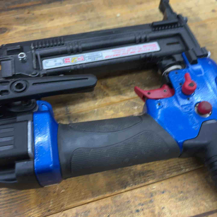 【中古品】マックス(MAX) フロアタッカー HA-38F2(D)/4MAフロア【所沢店】