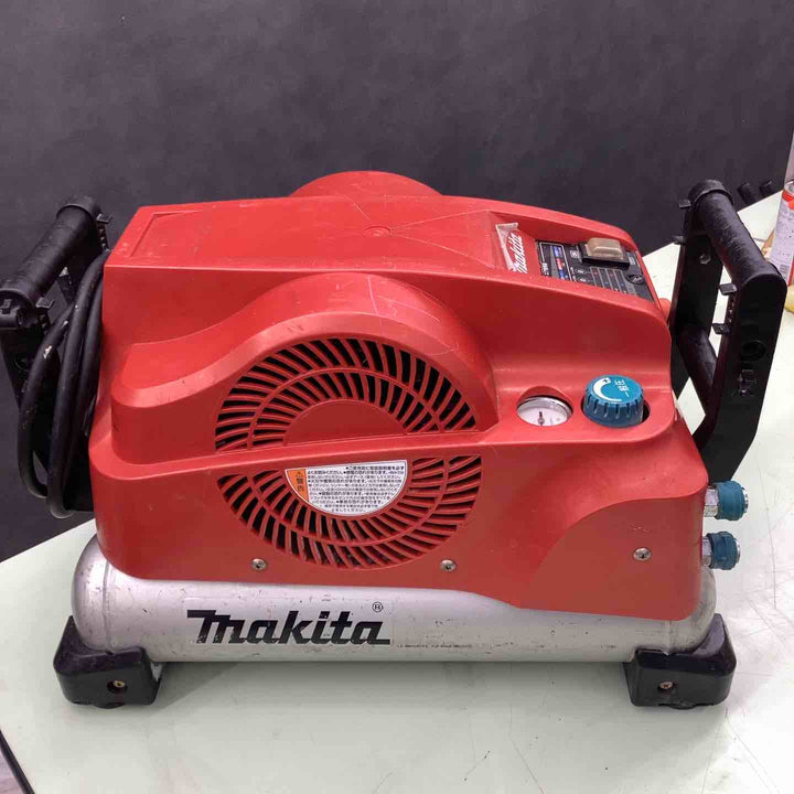 ★マキタ(makita) エアコンプレッサー AC460XR【越谷店】