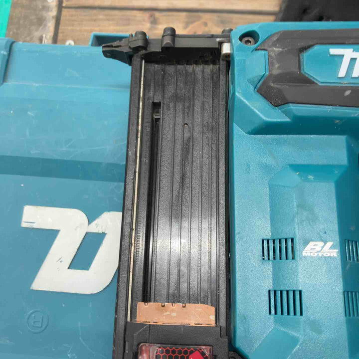 ★マキタ(makita) コードレスフィニッシュネイラ FN001GZK【戸田店】