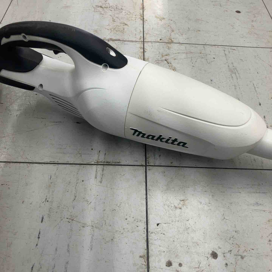◇マキタ(makita) コードレスクリーナー CL180FDZW【鴻巣店】