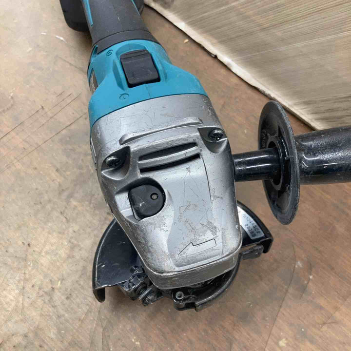 ★マキタ(makita) 100mmコードレスディスクグラインダ GA017GZ【八潮店】