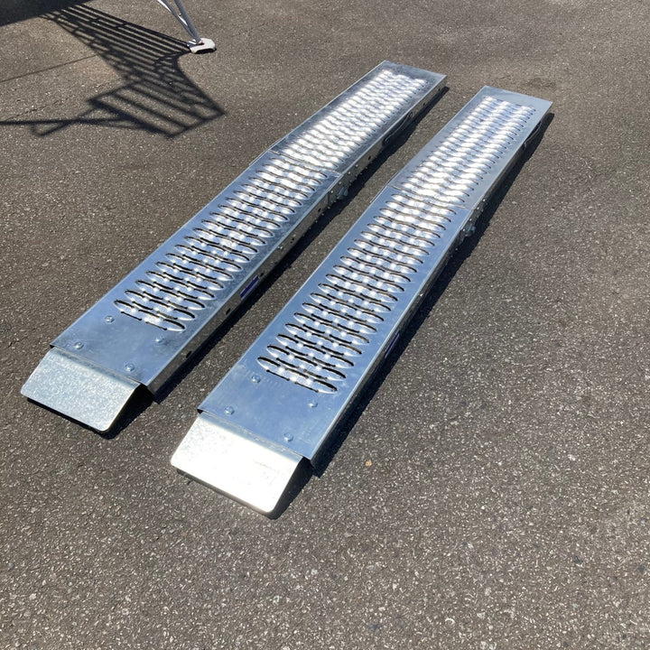 【中古品/店頭受取り限定】メーカー 型式不明 折りたたみ ラダーレール【東大和店】