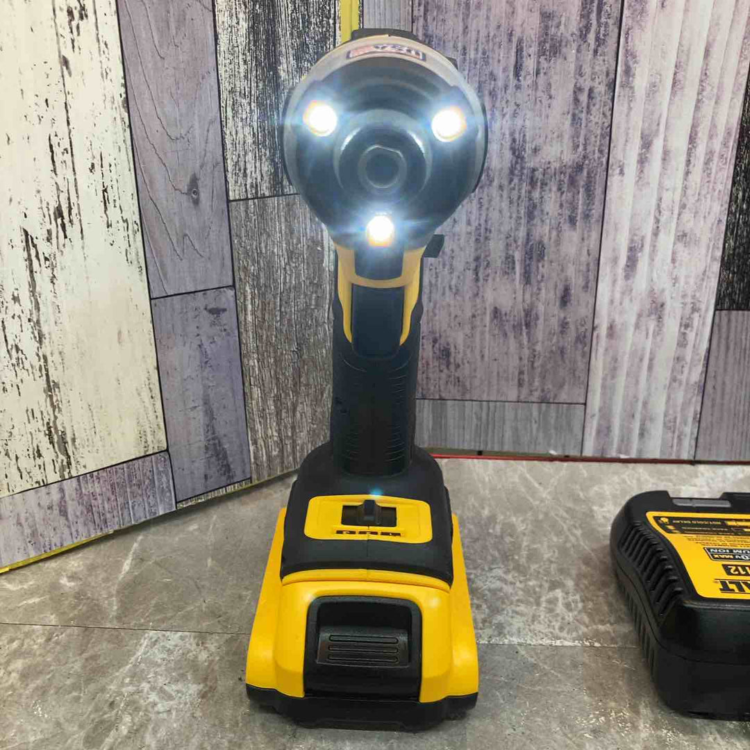 【中古品 美品】◇デウォルト DEWALT コードレスインパクトドライバ DCF887N 充電器 バッテリー2個付【八潮店】