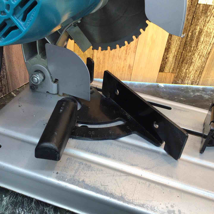 ☆マキタ(makita) チップソー切断機 LC0700F【八潮店】