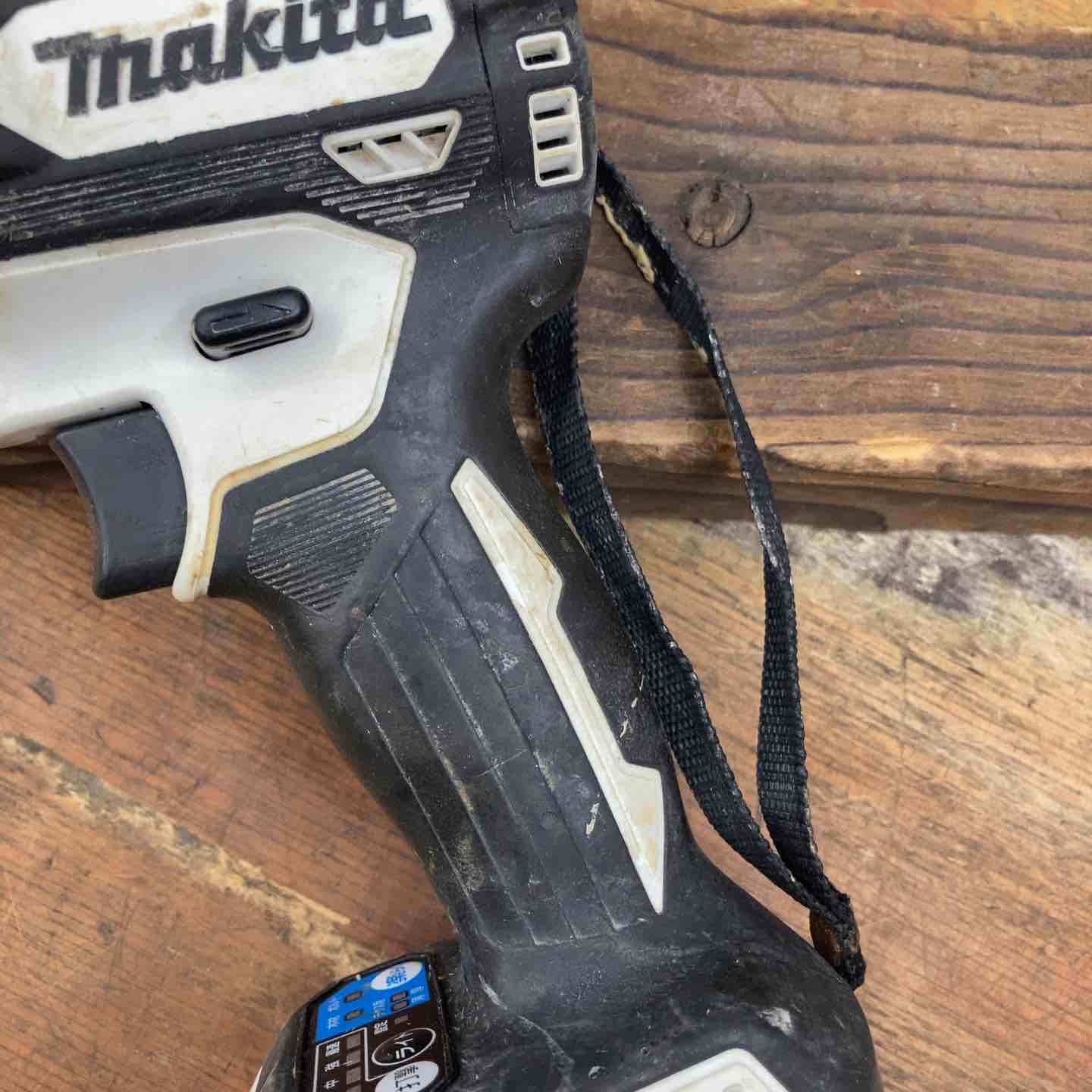 ☆マキタ(makita) コードレスインパクトドライバー TD161DZW【柏店