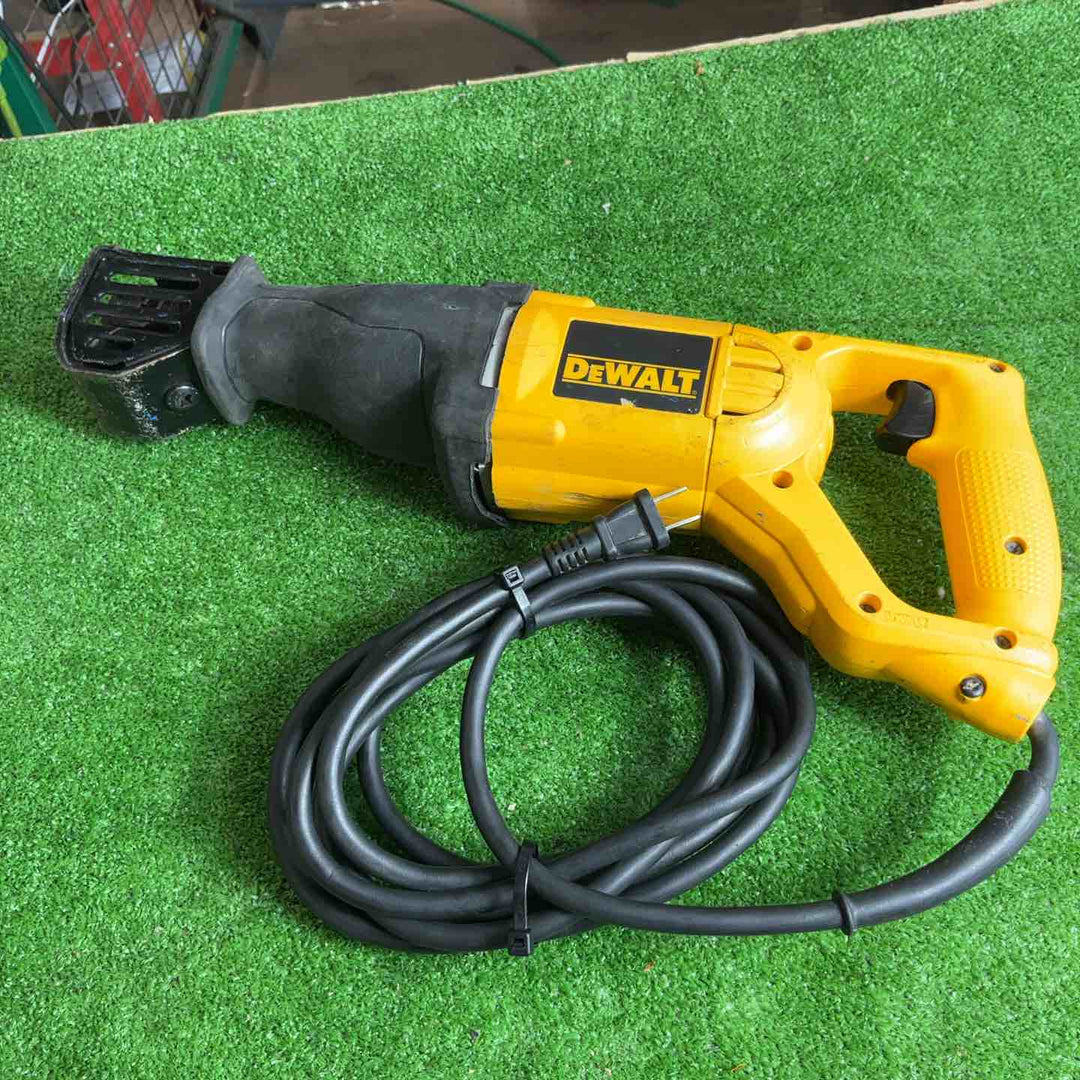 ◇デウォルト(DEWALT) セーバーソー DW304PK【草加店】