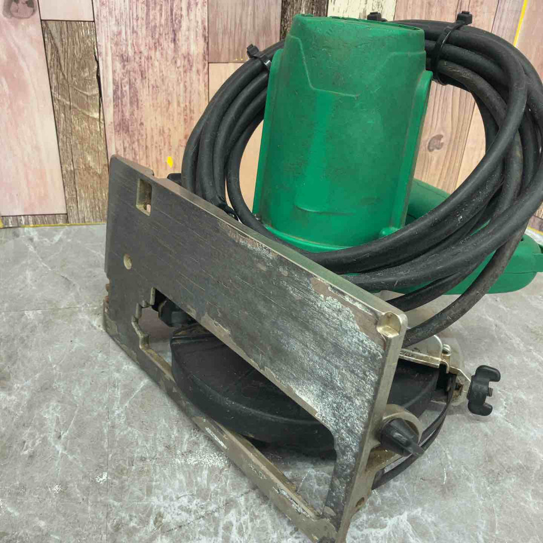 ◇マキタ(makita) 165mm 電気マルノコ M562【八潮店】