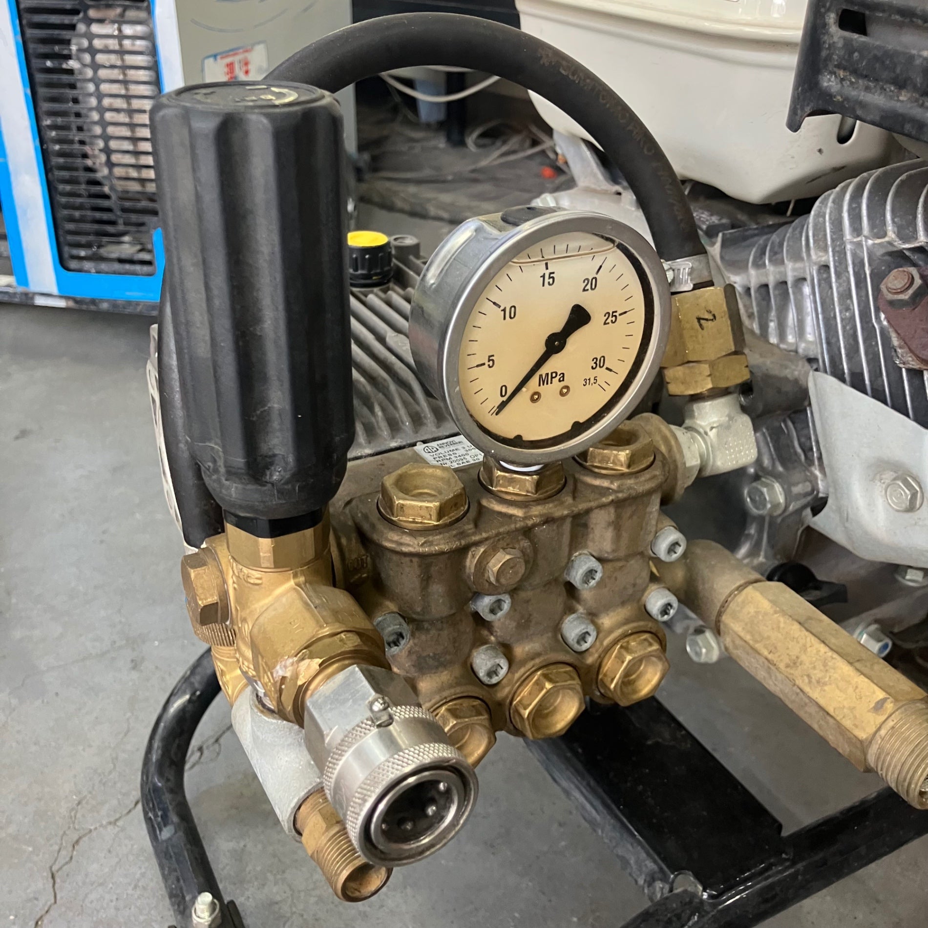 店頭受取り限定】ワグナー WAGNER エンジン式高圧洗浄機 WZ13