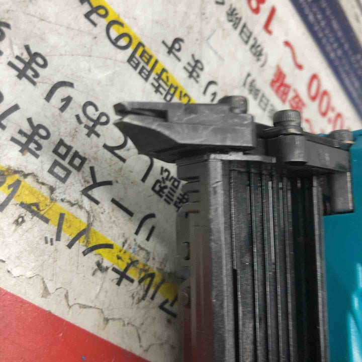 ★マキタ(makita)  18V コードレスフィニッシュネイラ FN350DZ 本体のみ【戸田店】