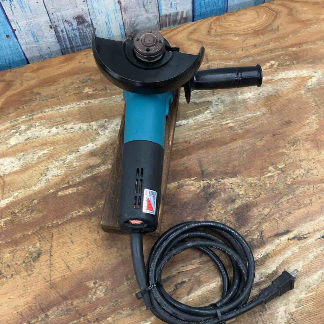 ◇マキタ(makita) 150mm電子ディスクグラインダ 9566CV【柏店】