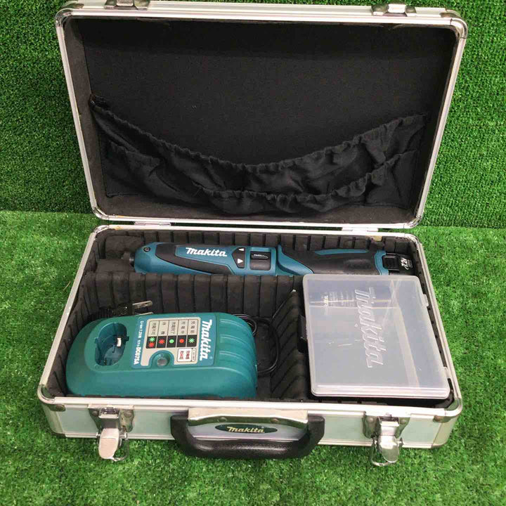 【中古品】 マキタ/makita コードレスペンインパクトドライバ TD021DSHSP 【鴻巣店】