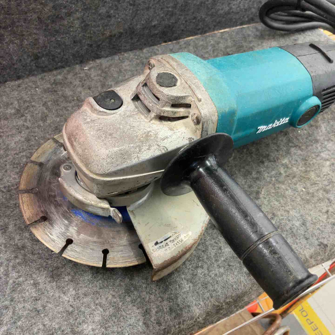 ☆マキタ(makita) 180mm電子ディスクグラインダ GA7011C【鴻巣店】