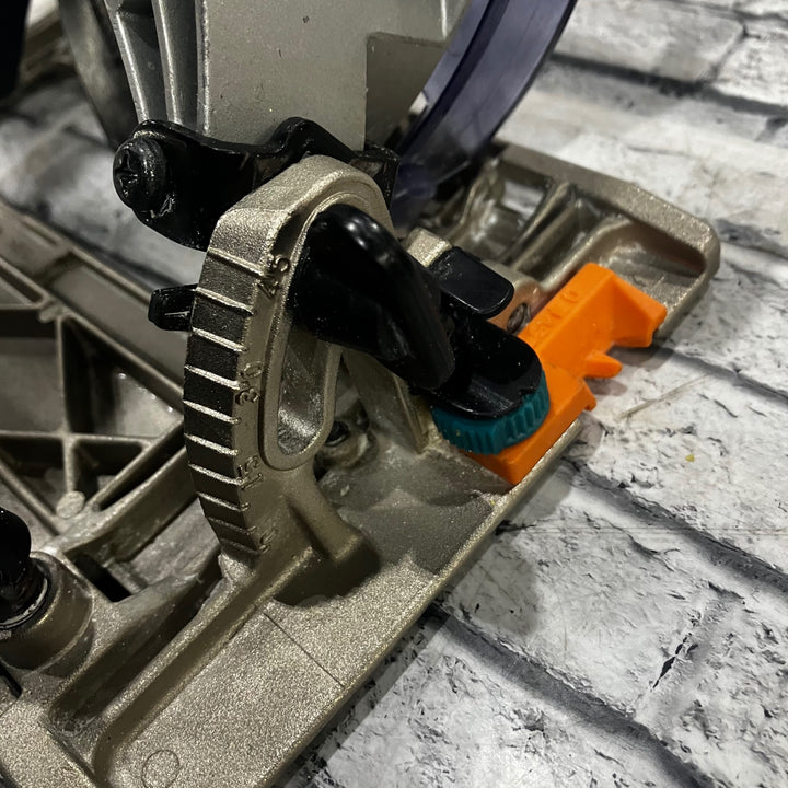 ★マキタ(makita) 125mm防じん丸のこ KS5205FX 左勝手 【川口店】