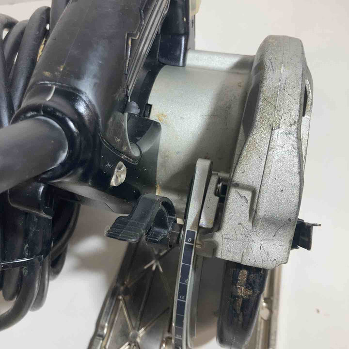 ☆マキタ(makita) 電子マルノコ 5735CB　155㎜～165㎜対応、ブレーキ甘い【戸田店】