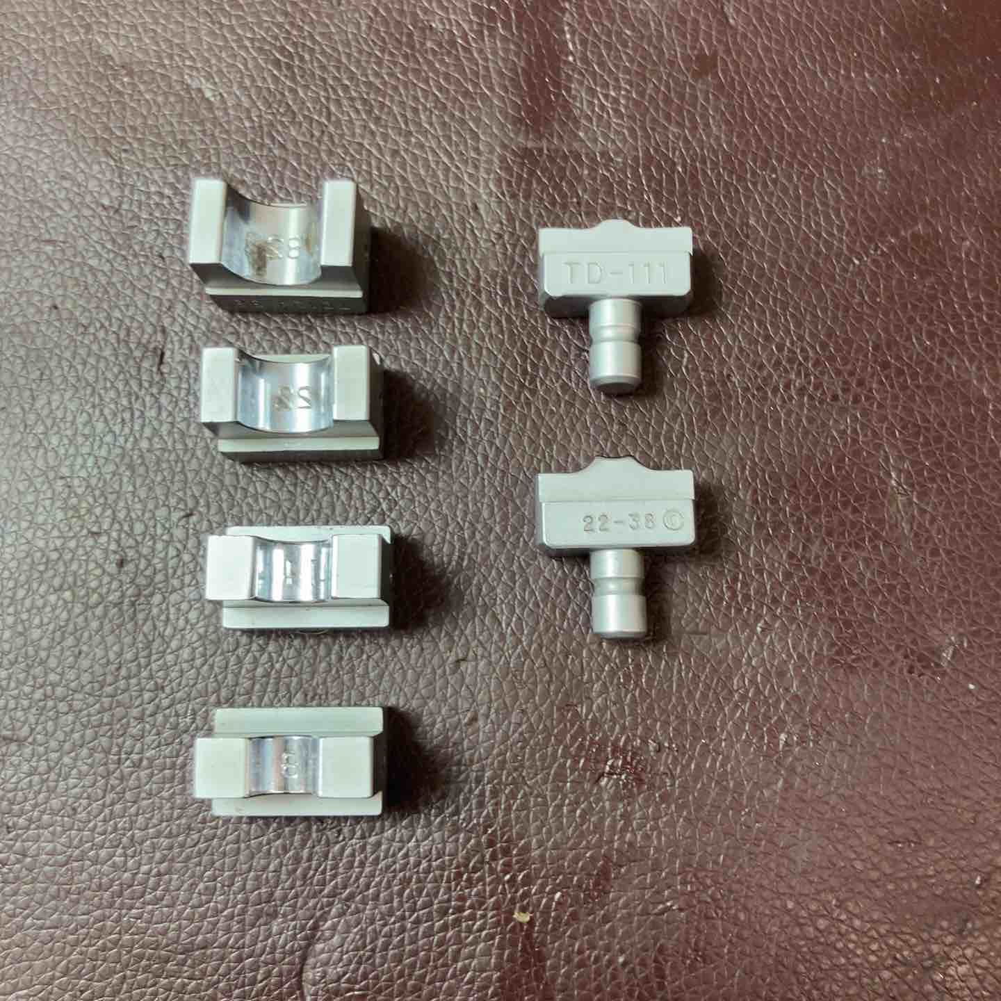 【中古品】 日圧 手動油圧圧着工具 YPT-60-21 【東大和店】 中古品】 日圧 手動油圧圧着工具 YPT-60-21 【東大和店】 – アクト