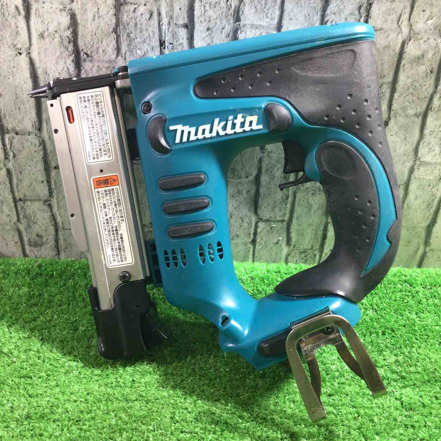 ☆マキタ(makita) コードレスピンネイラ PT350DRF【川口店】 ☆マキタ(makita) コードレスピンネイラ PT350DRF【川口店】 – アクト