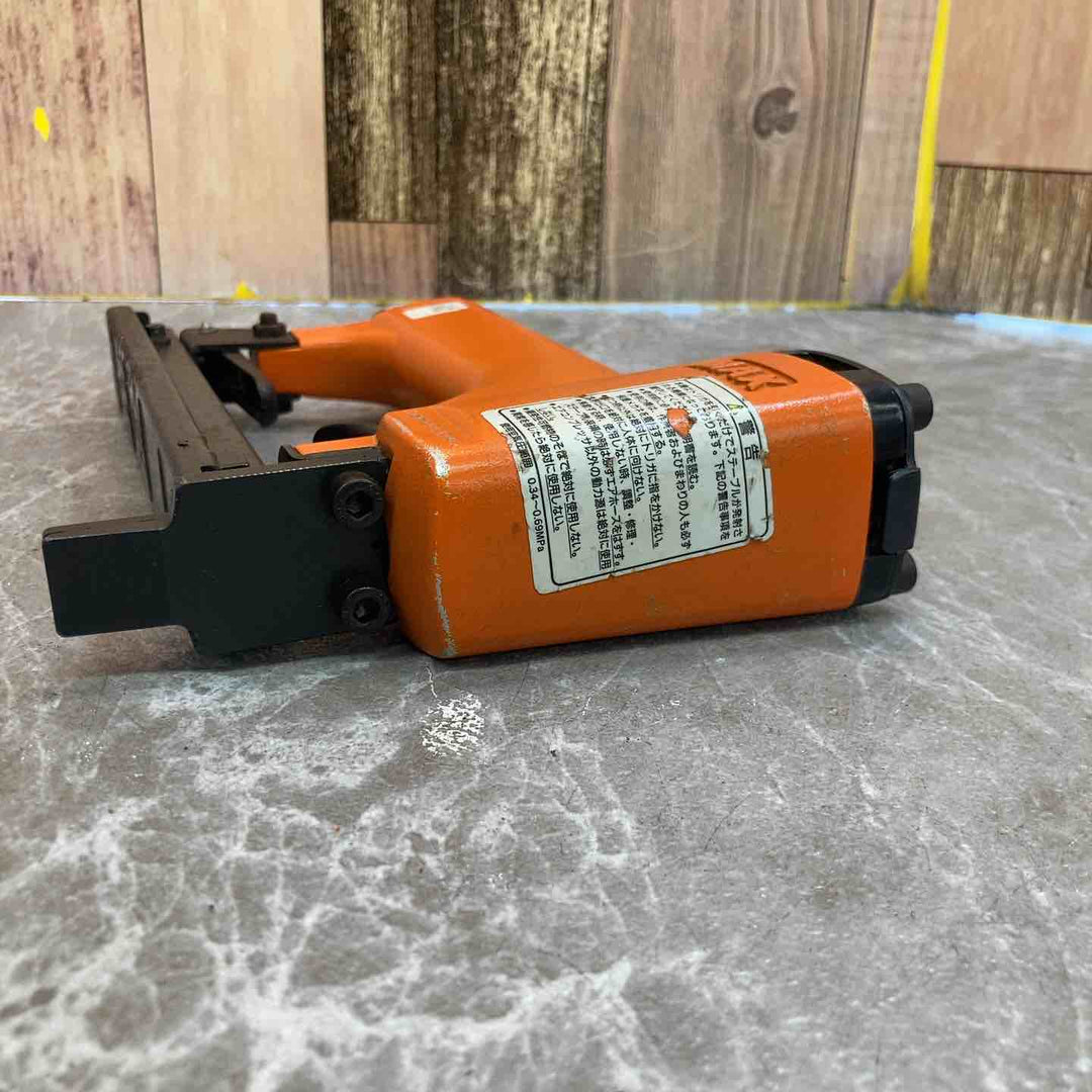 【中古品】◇マックス(MAX) 常圧エアタッカ TA-20A/1013J【八潮店】