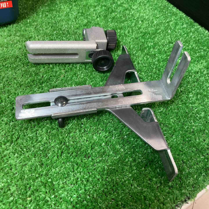 【美品】☆マキタ(makita) 6mmトリマ 3709 ビット・その他多数小物セット付き！！【岩槻店】