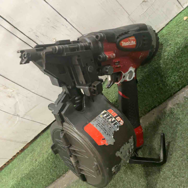 ◇マキタ(makita)  高圧エア釘打ち機 AN610H 動作確認済【川口店】
