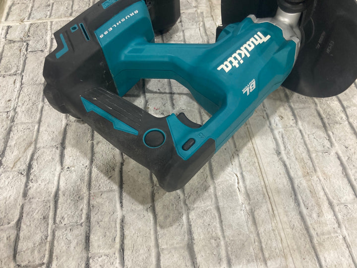 ★マキタ(makita) コードレスかくはん機 UT130DZ　2スピード切替 1：低速・2：高速　18Vバッテリ使用【川口店】