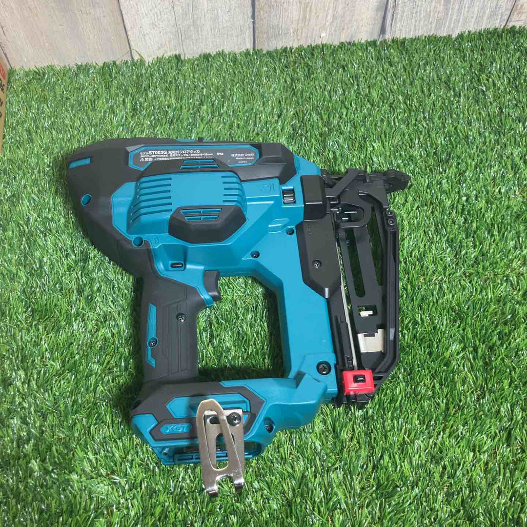 ★マキタ(makita) 40Vmax コードレスフロアタッカ ST003GZ 本体のみ【戸田店】