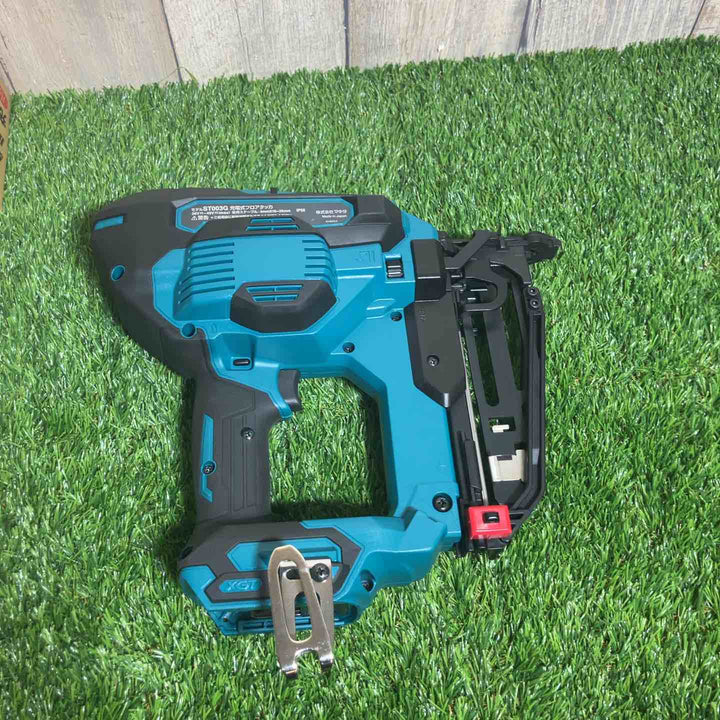 ★マキタ(makita) 40Vmax コードレスフロアタッカ ST003GZ 本体のみ【戸田店】