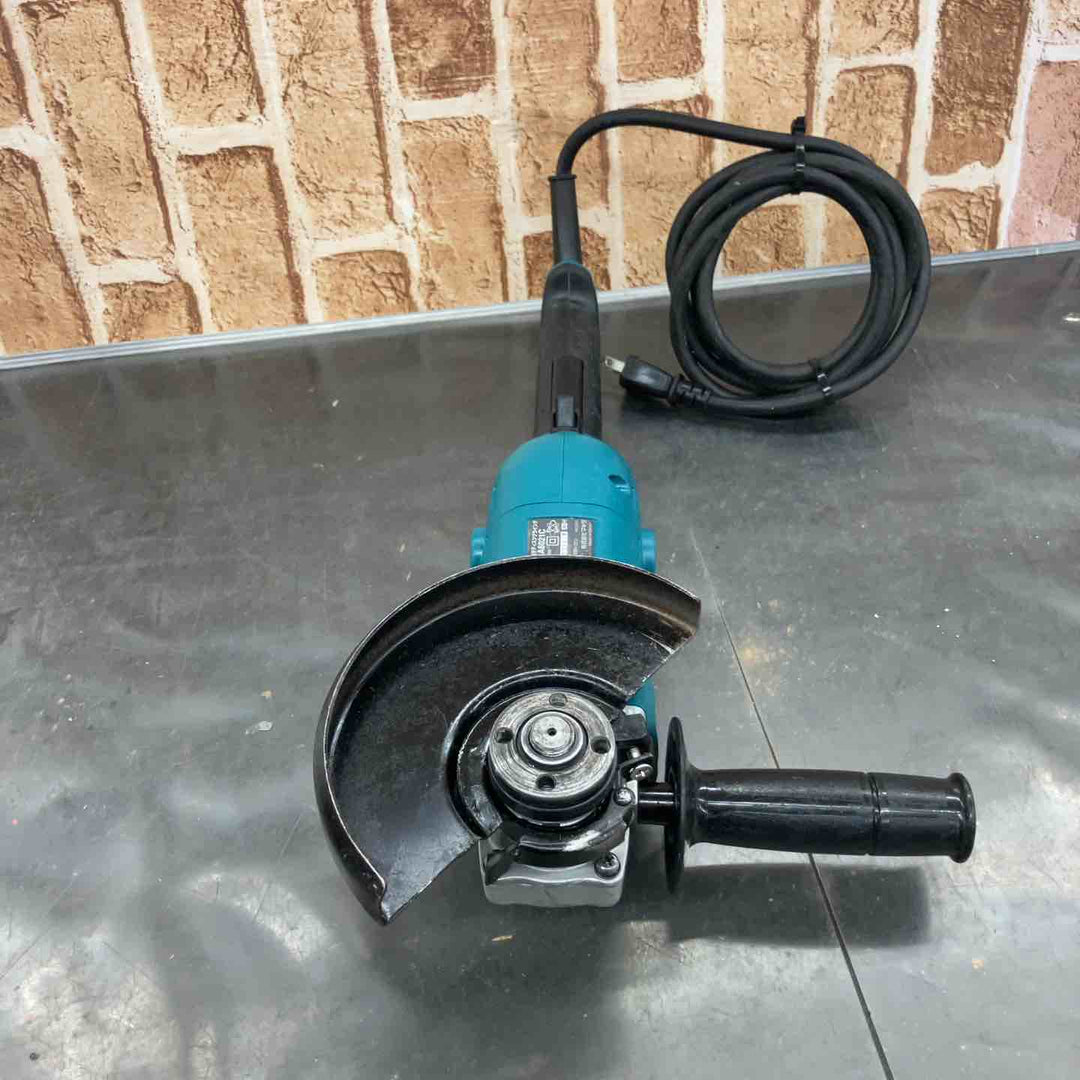 ☆マキタ(makita) 150mm電子ディスクグラインダ GA6021C【所沢店】