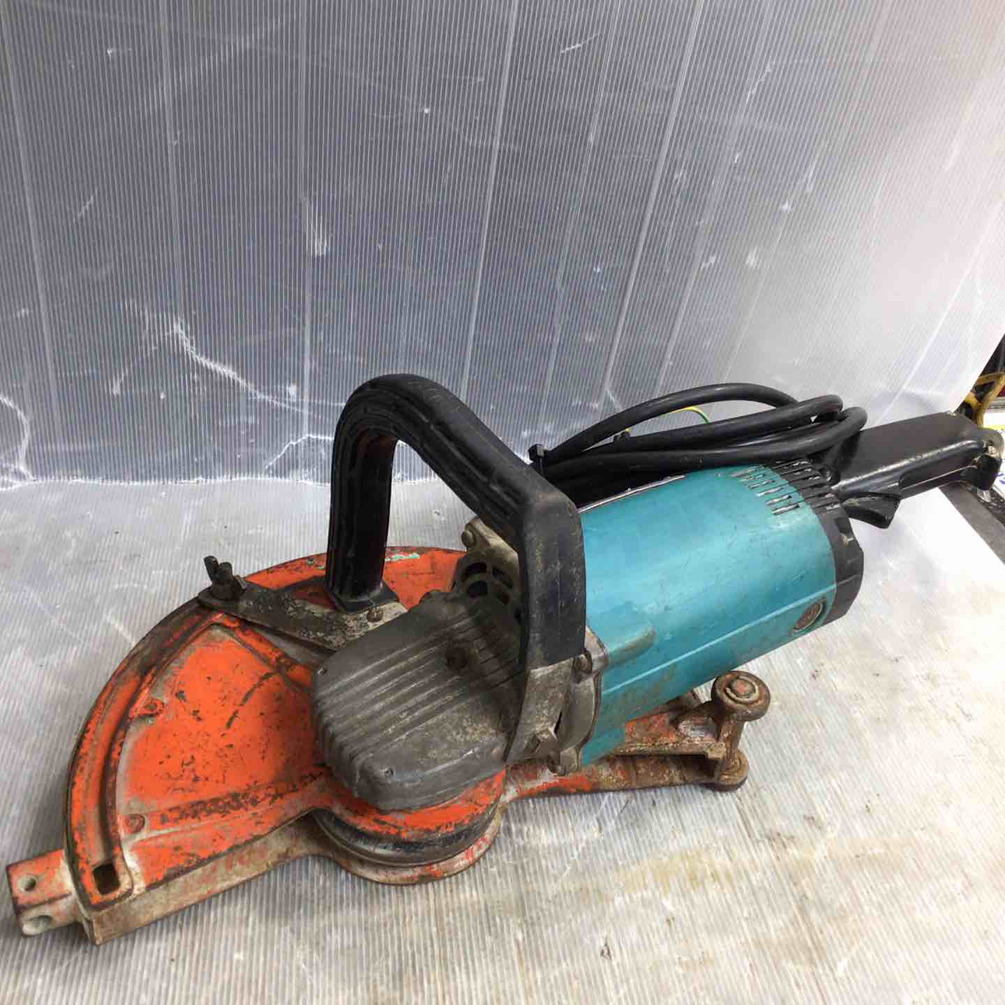 makita マキタ 10型 カッター 4110C コンクリートカッター 電動カッター コンクリート(D3629wY) ◇マキタ(makita) コンクリートカッター 4110C【草加店】 – アクト