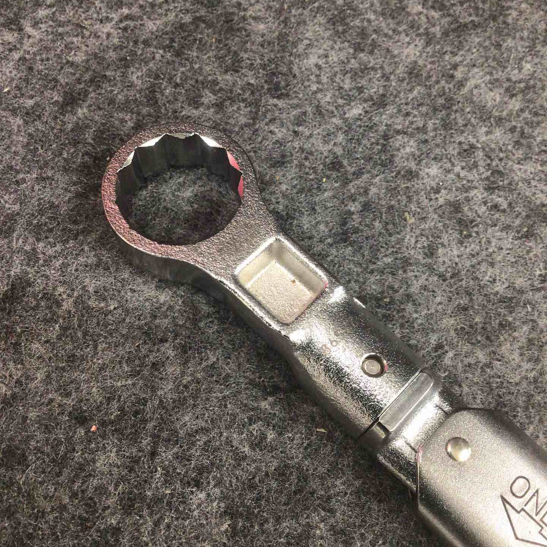 【現状品】 東日/TOHNICHI プレセット形トルクレンチ 30~140N・m CL140NX15D 【鴻巣店】