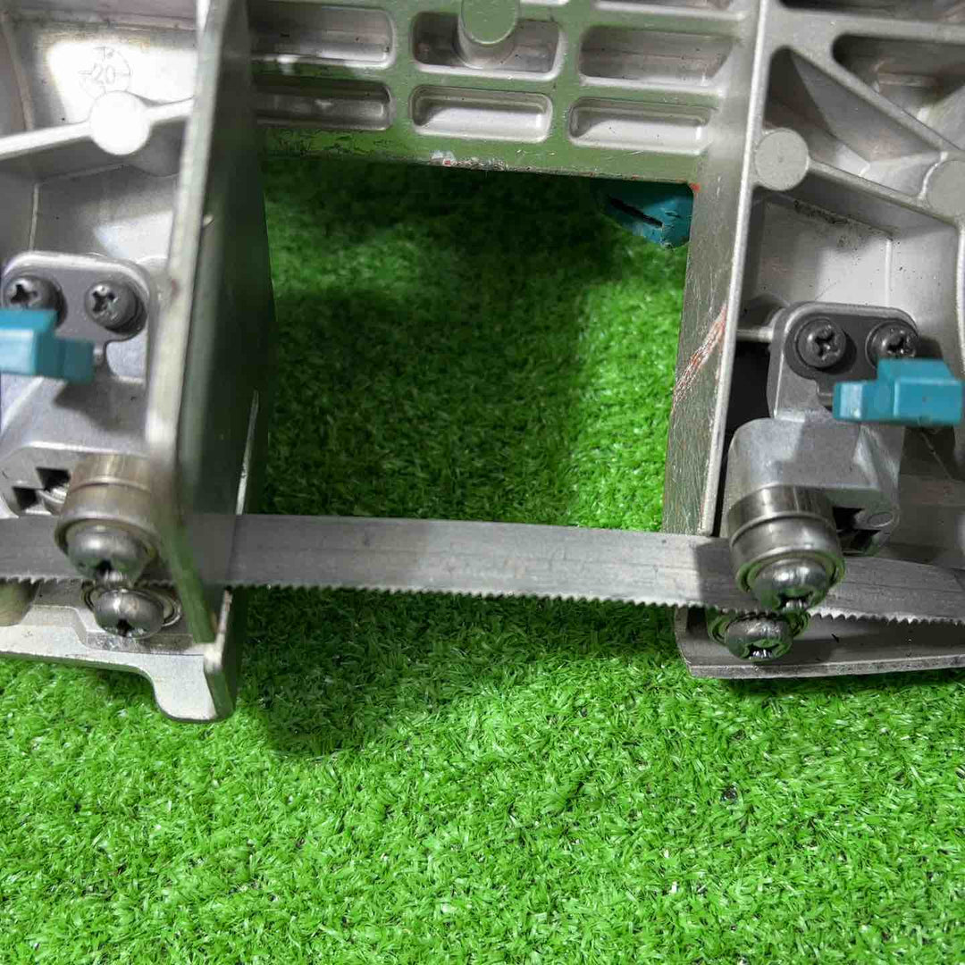 ★マキタ(makita) コードレスポータブルバンドソー 18V PB183DZ【川口店】