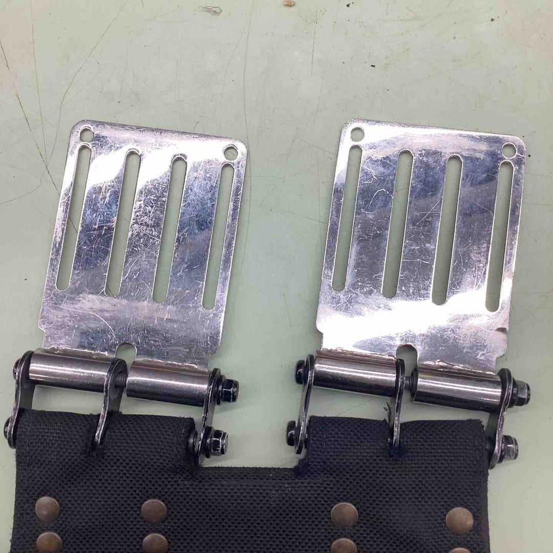 □KNICKS コーデュラバリスティック チェーンタイプ3段腰袋 BA-301DDX【越谷店】