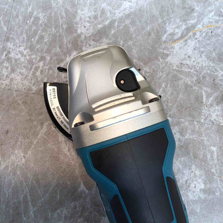★マキタ(makita) 100mmコードレスディスクグラインダ GA418DZ【八潮店】