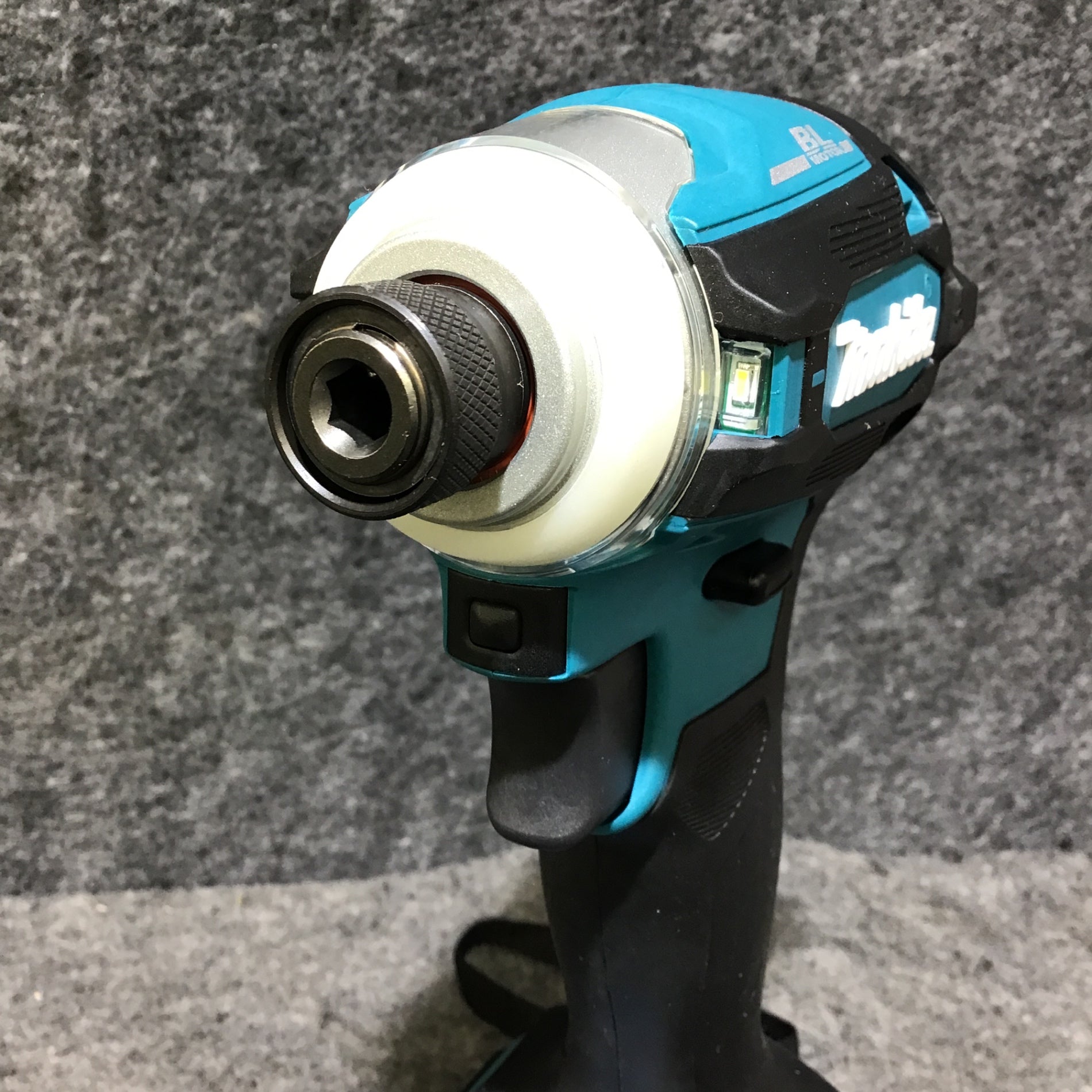 未使用品※説明書に破れあり※】マキタ(makita) コードレスインパクト