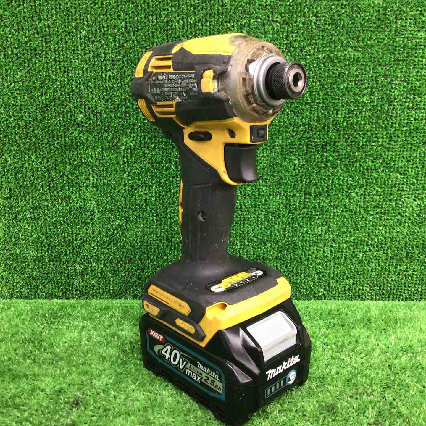 中古 マキタ TD001GDXFY 40V 充電式インパクトドライバー セット