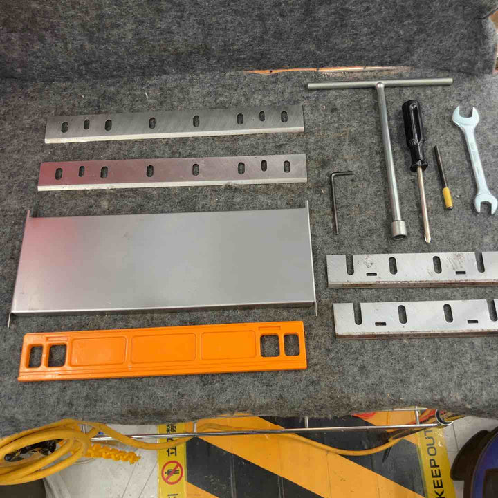 【店頭受取り限定】◇リョービ(RYOBI) 自動カンナ AP-10N【鴻巣店】