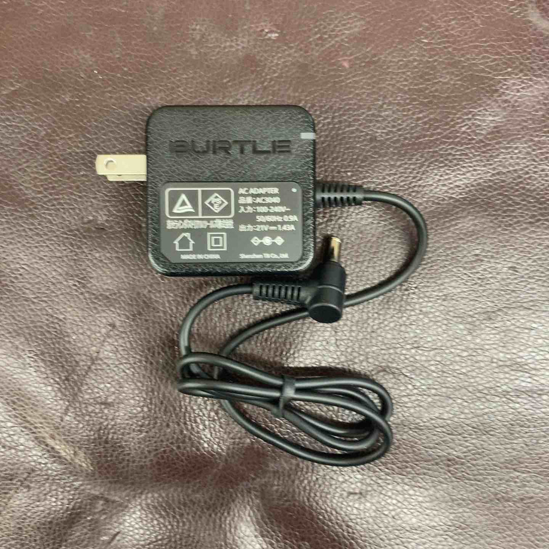 【中古美品】BURTLE バートル エアークラフト2026年モデル 30Vリチウムイオンバッテリー メタリックレッド AC10 96 F【東大和店】