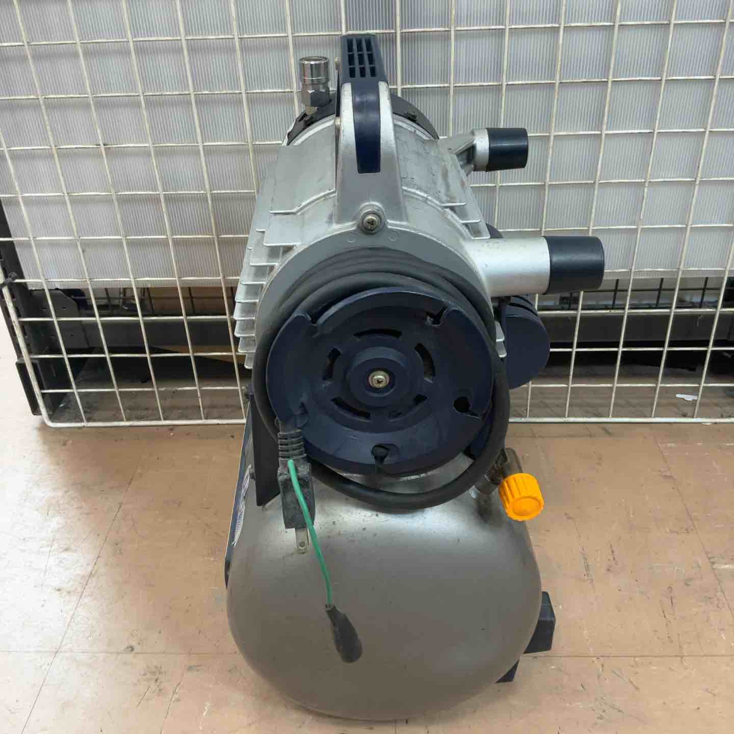 ◇マックス(MAX) 常圧エアコンプレッサ AK-615P2[5] (615PII)【草加店